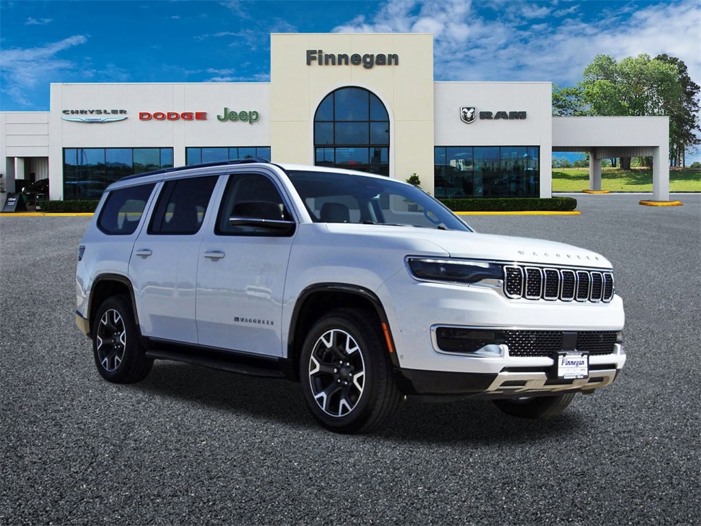 2023 Jeep Wagoneer Series III's photo