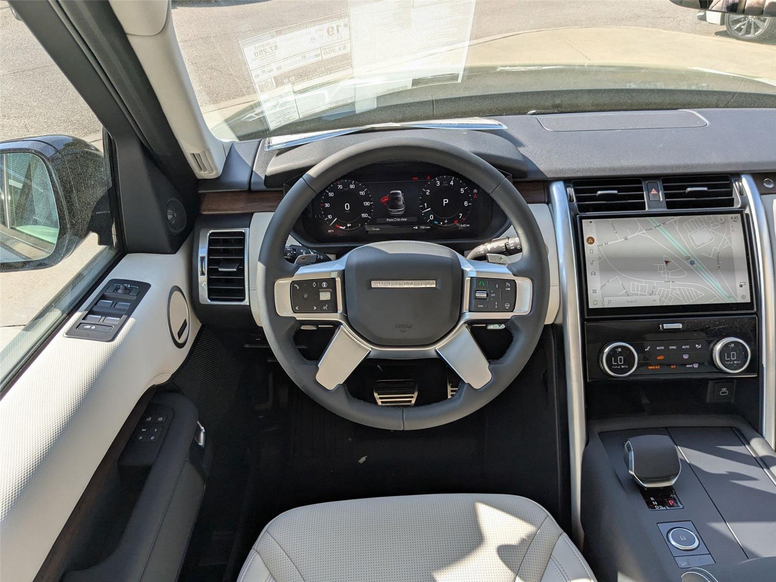 2025 Land Rover Discovery SE photo 24