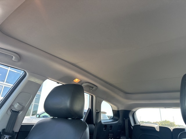 2017 Hyundai Santa Fe Limited Ultimate photo 14