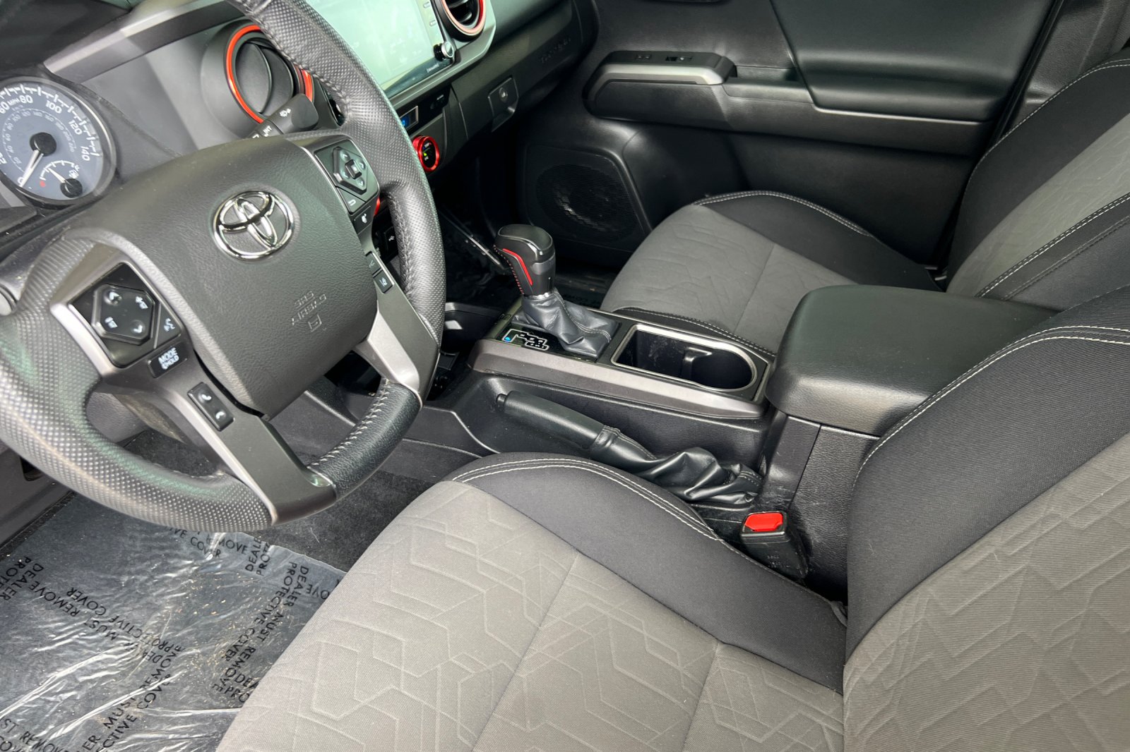 2023 Toyota Tacoma TRD Sport 4x4 photo 6