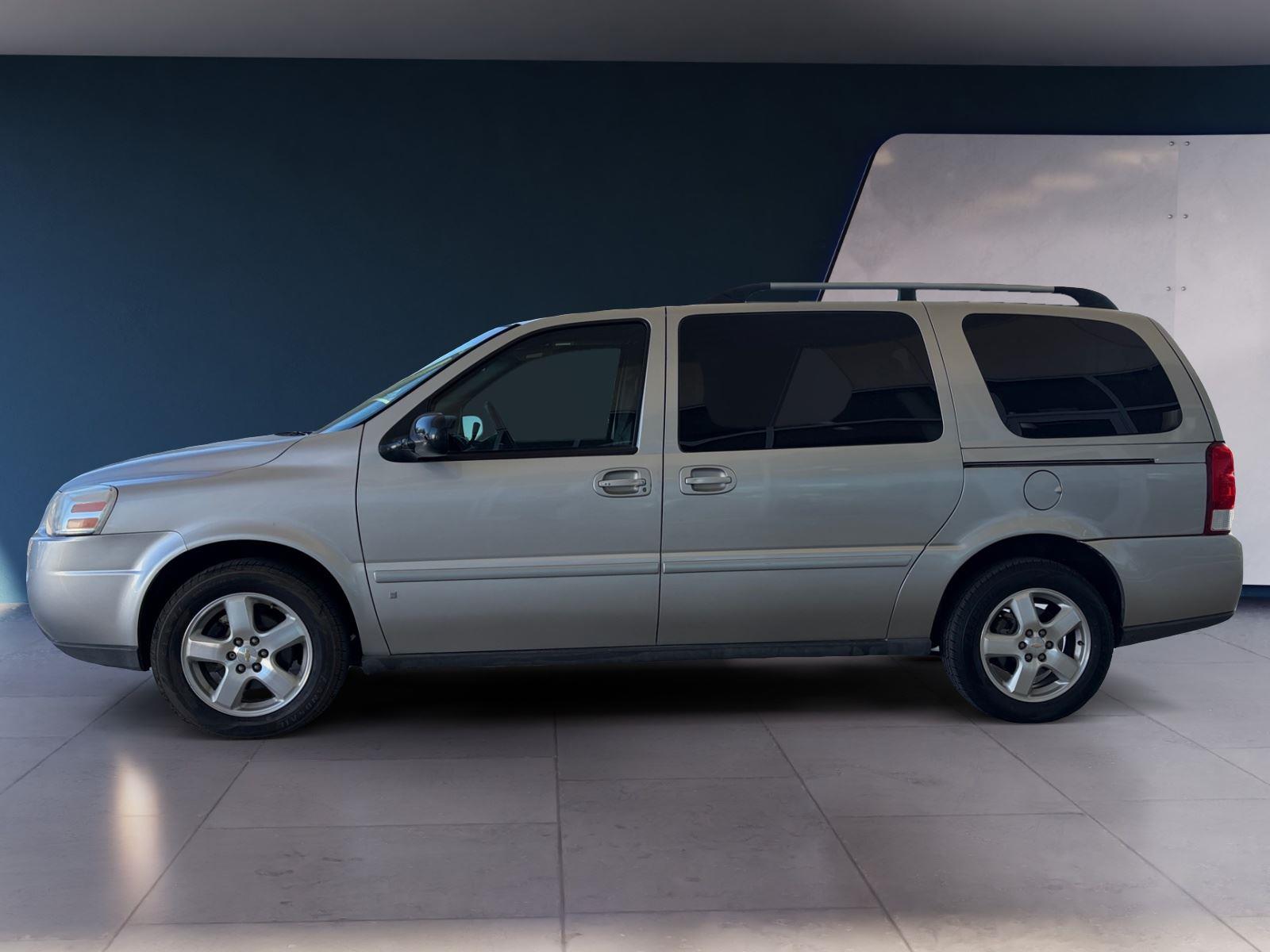 2007 Chevrolet Uplander Extended photo 2