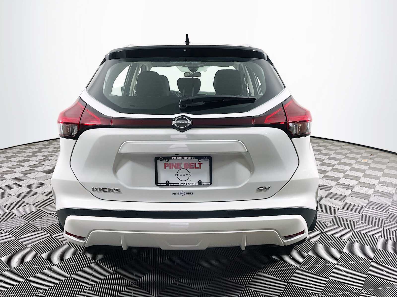 2023 Nissan Kicks SV photo 4