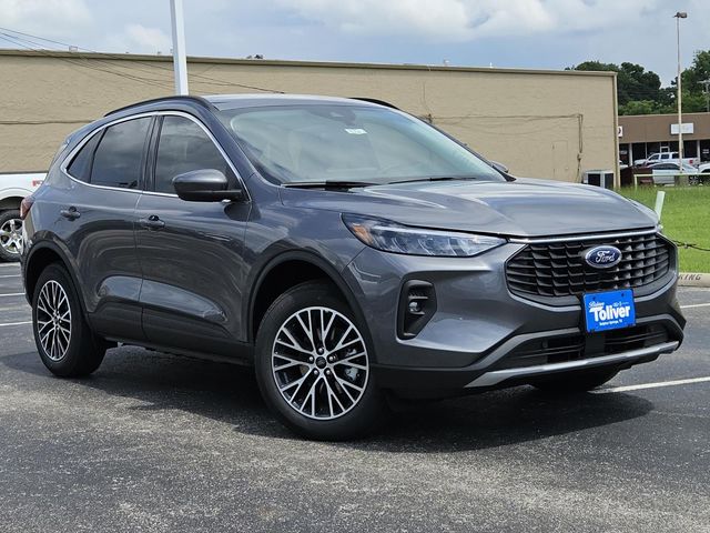 2025 Ford Escape Plug-In Hybrid photo 2