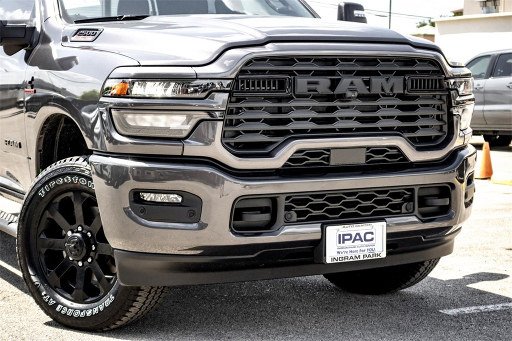 2025 Ram 2500 Big Horn photo 3