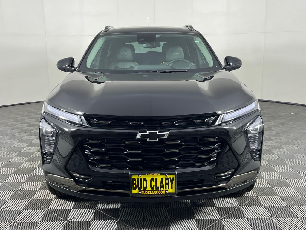 2025 Chevrolet Trax ACTIV photo 2