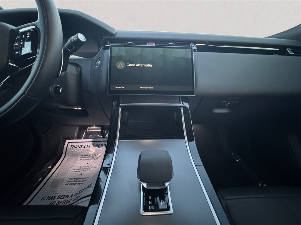 2024 Land Rover Range Rover Velar SE photo 11
