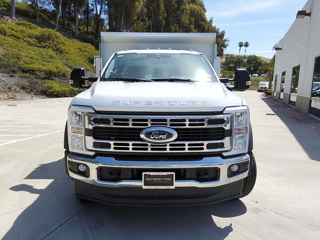 2024 Ford F-550 photo 18
