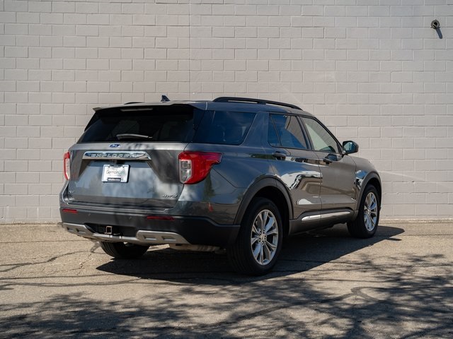 2023 Ford Explorer XLT photo 7