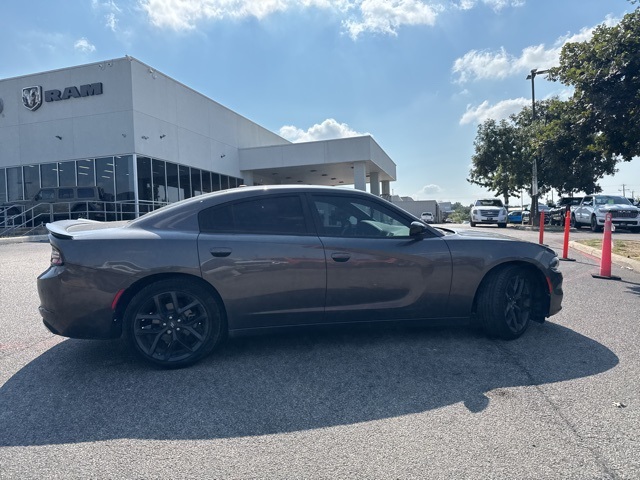2022 Dodge Charger SXT photo 5