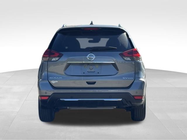 2020 Nissan Rogue SV photo 4