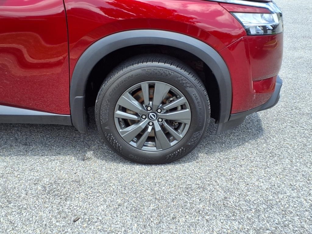 2022 Nissan Pathfinder SV photo 26
