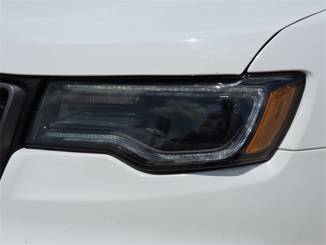 2021 Jeep Grand Cherokee Anniversary Edition photo 4