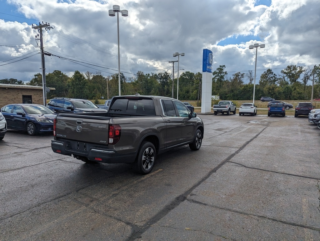 2020 Honda Ridgeline RTL photo 2