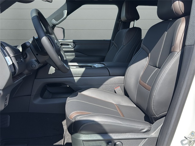 2025 Nissan Armada SL photo 24