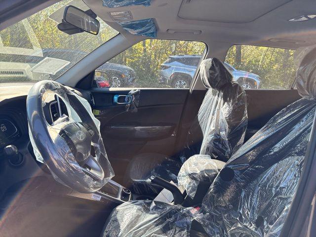 2026 Hyundai Venue SEL photo 3