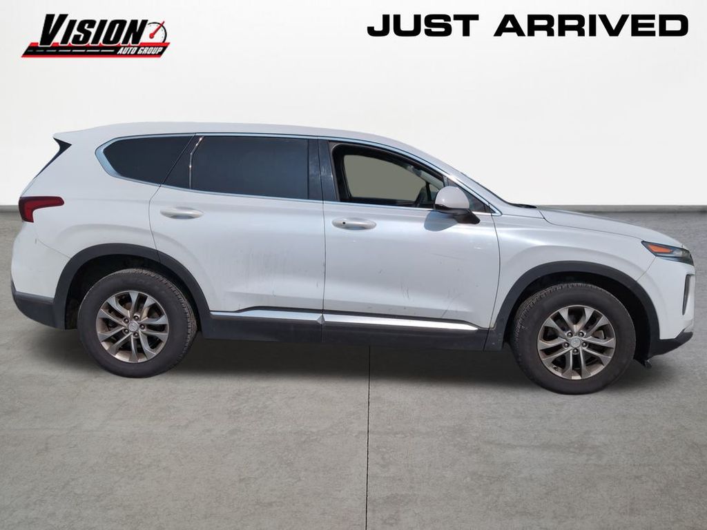 2020 Hyundai Santa Fe SEL photo 4