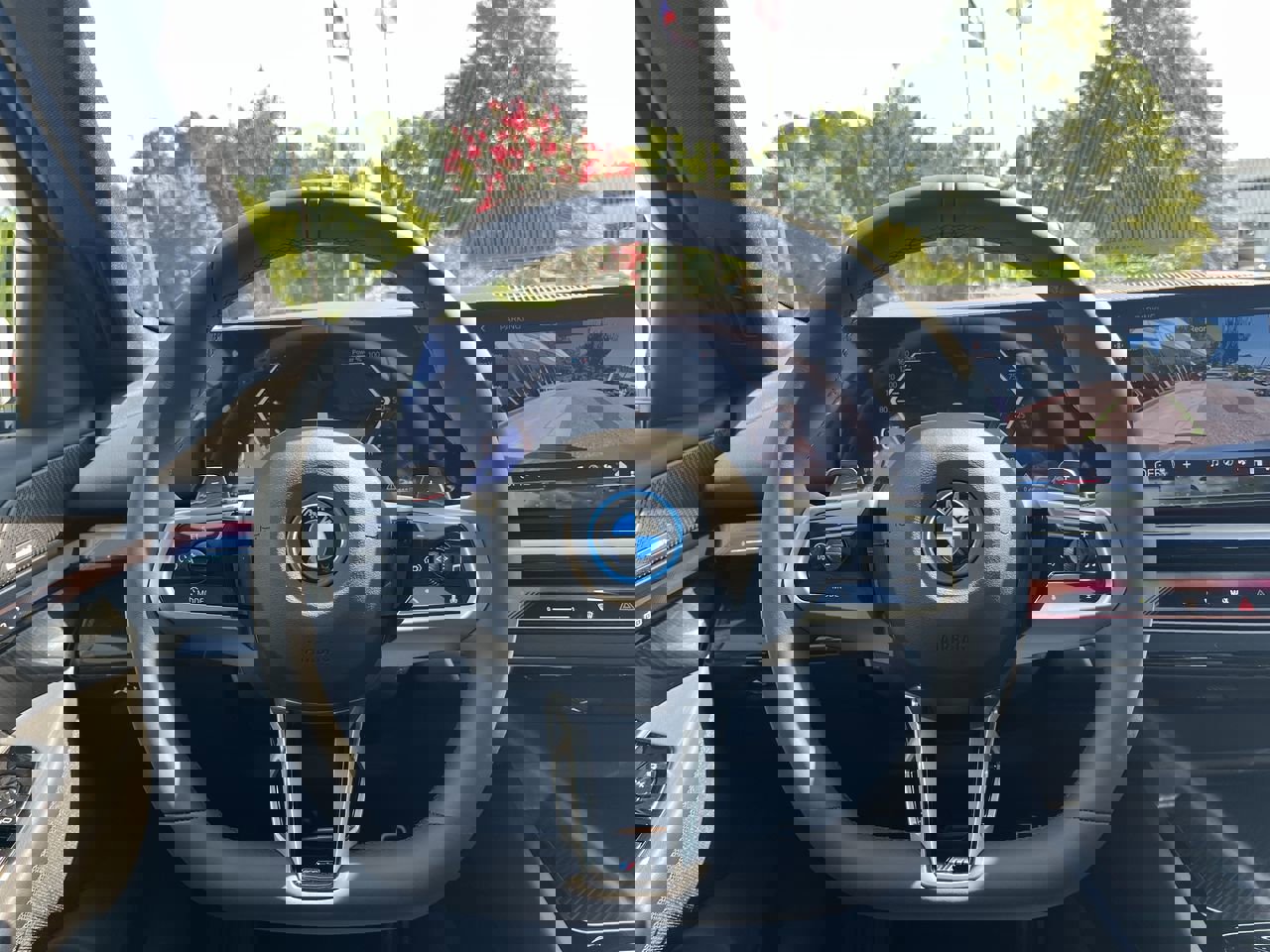 2026 Bmw 550e 550e xDrive photo 18