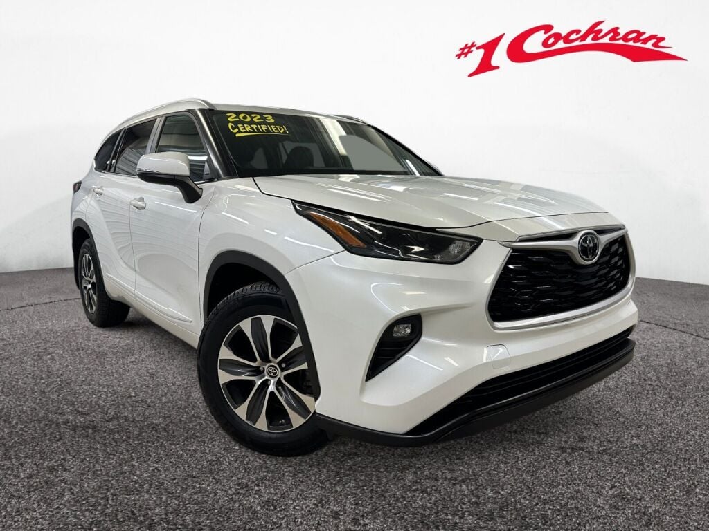 2023 Toyota Highlander XLE's photo