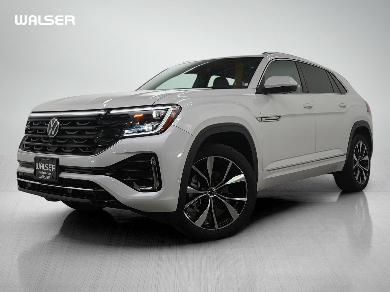 2024 Volkswagen Atlas Cross Sport SEL Premium R-LINE's photo