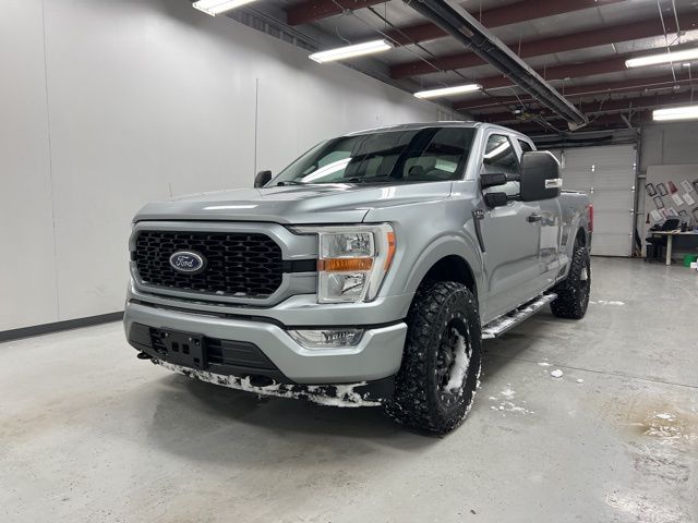 2021 Ford F-150 XL's photo