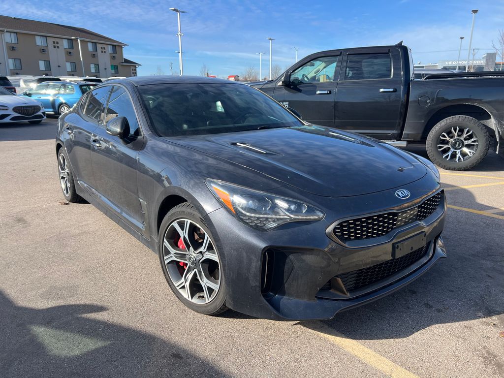 2018 Kia Stinger GT's photo