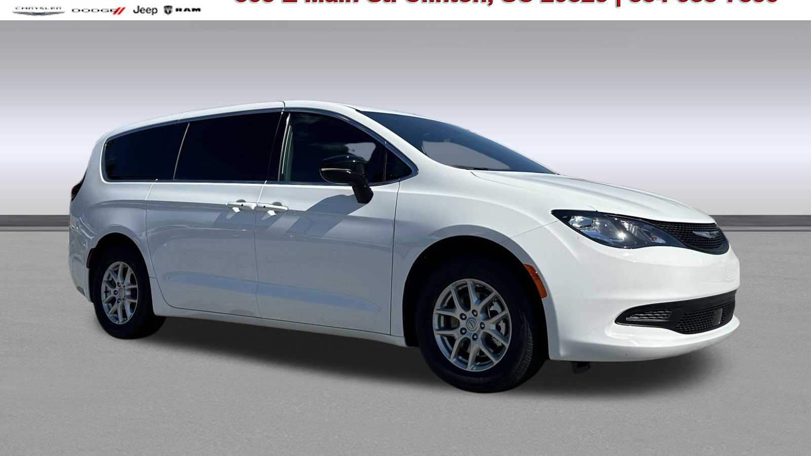 2026 Chrysler Voyager LX