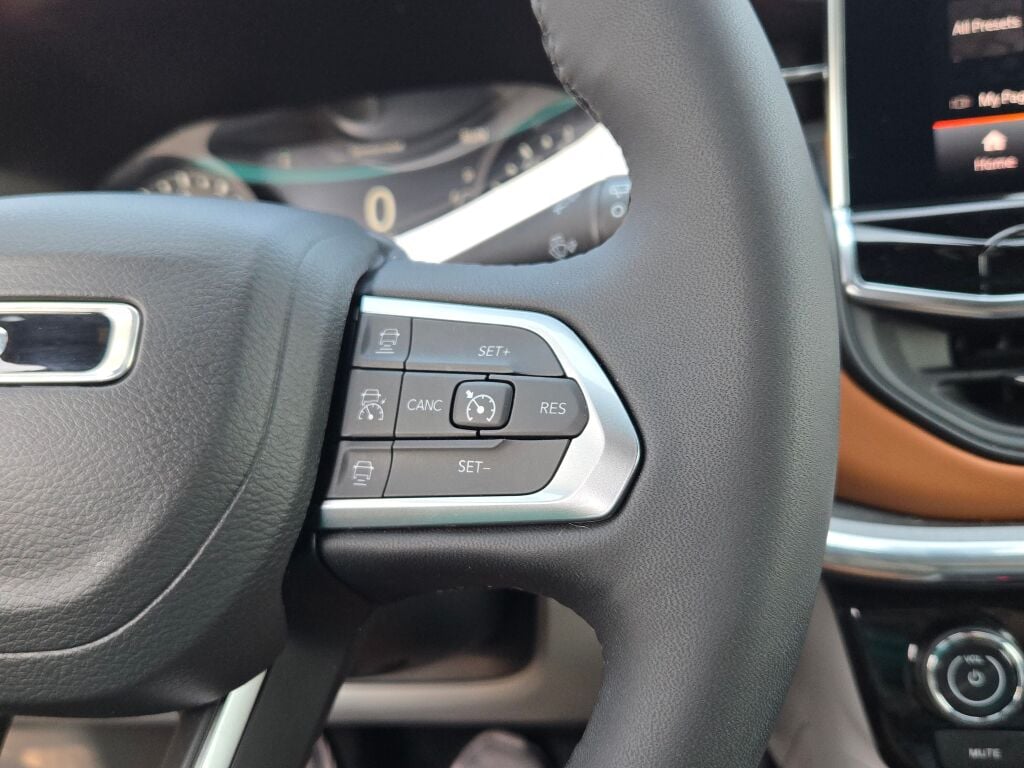 2023 Jeep Compass Limited photo 29