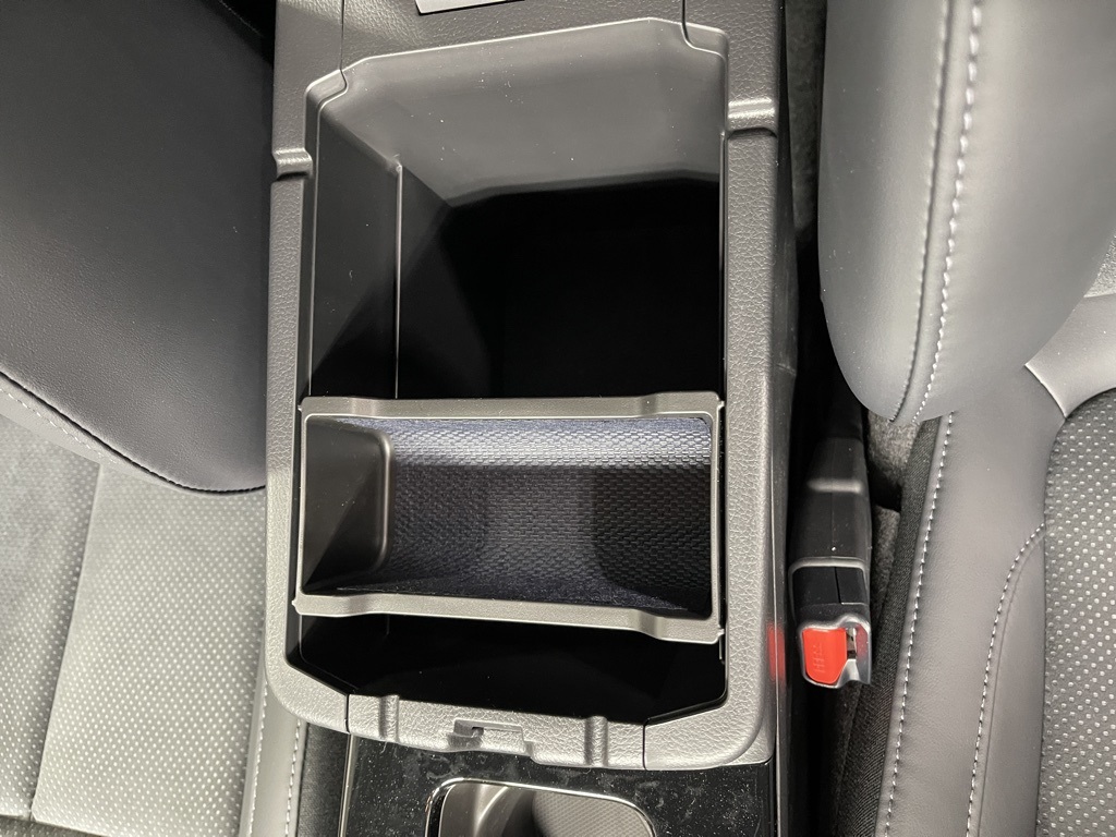 2025 Mitsubishi Eclipse Cross SEL photo 11