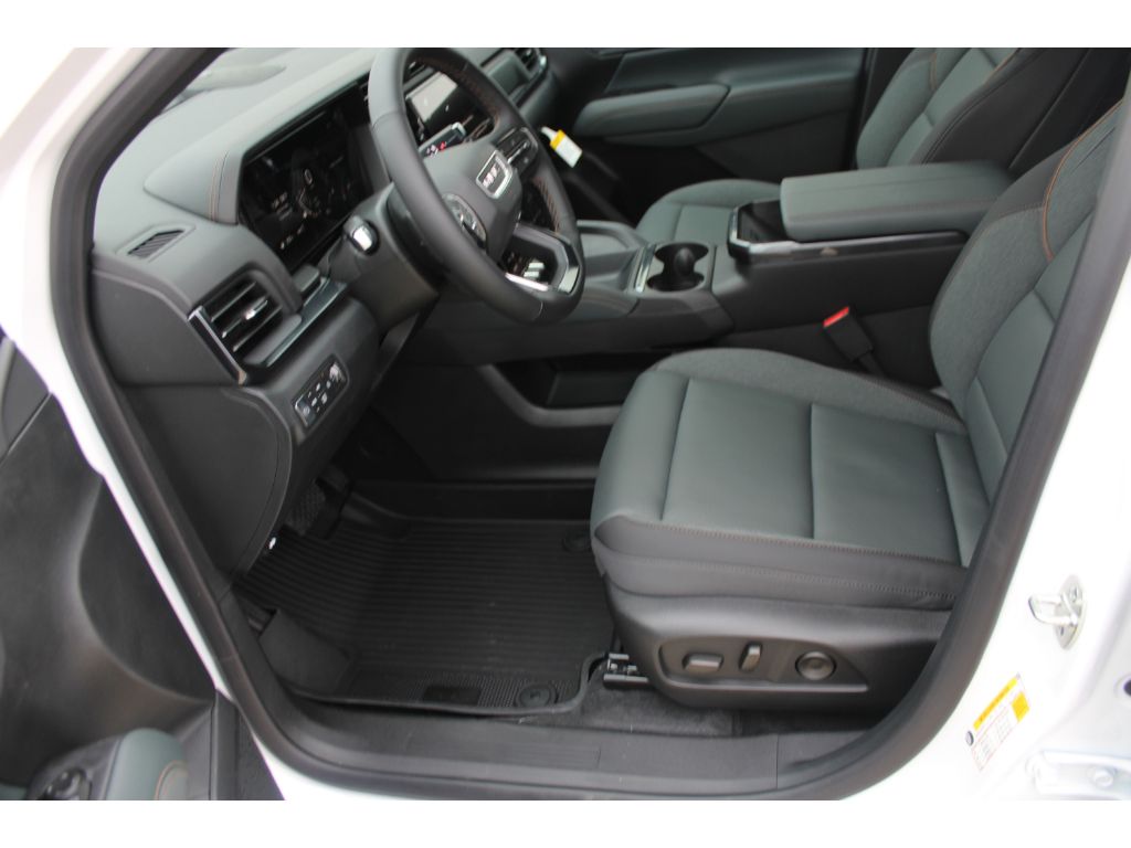 2026 Gmc Terrain AT4 photo 4