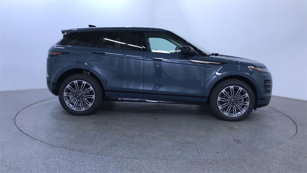 2024 Land Rover Range Rover photo 8