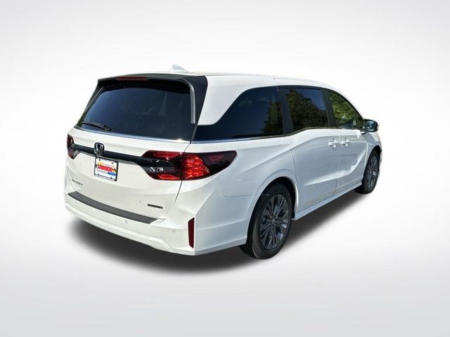 2026 Honda Odyssey Touring photo 5