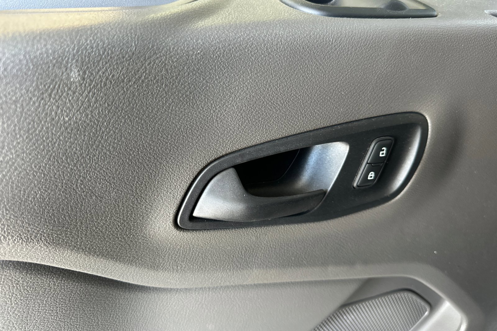 2020 Ford Transit photo 10
