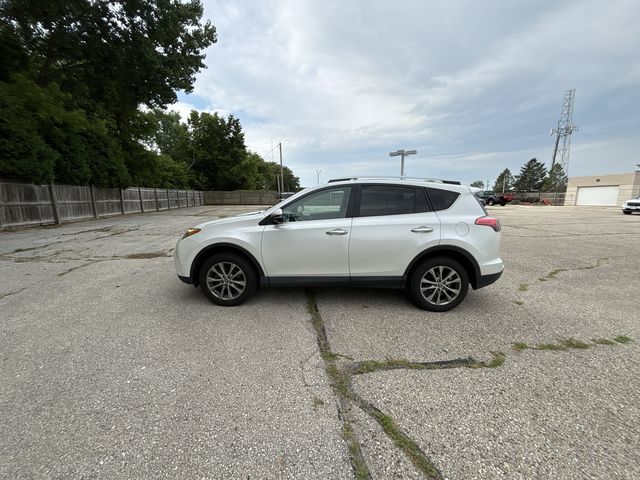 2016 Toyota RAV4 Limited photo 10