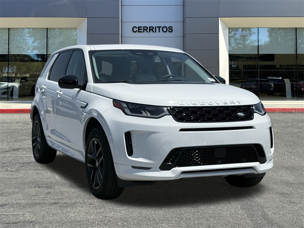 2024 Land Rover Discovery Sport S photo 3