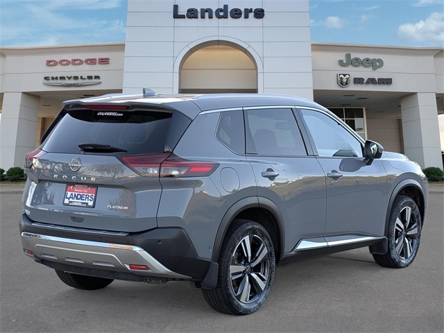 2023 Nissan Rogue Platinum photo 4