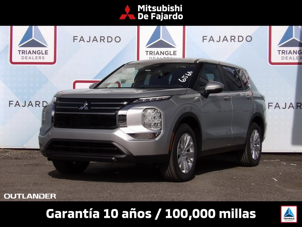2025 Mitsubishi Outlander ES