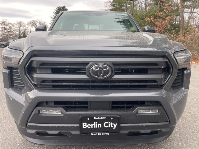 2025 Toyota Tacoma SR5 photo 2