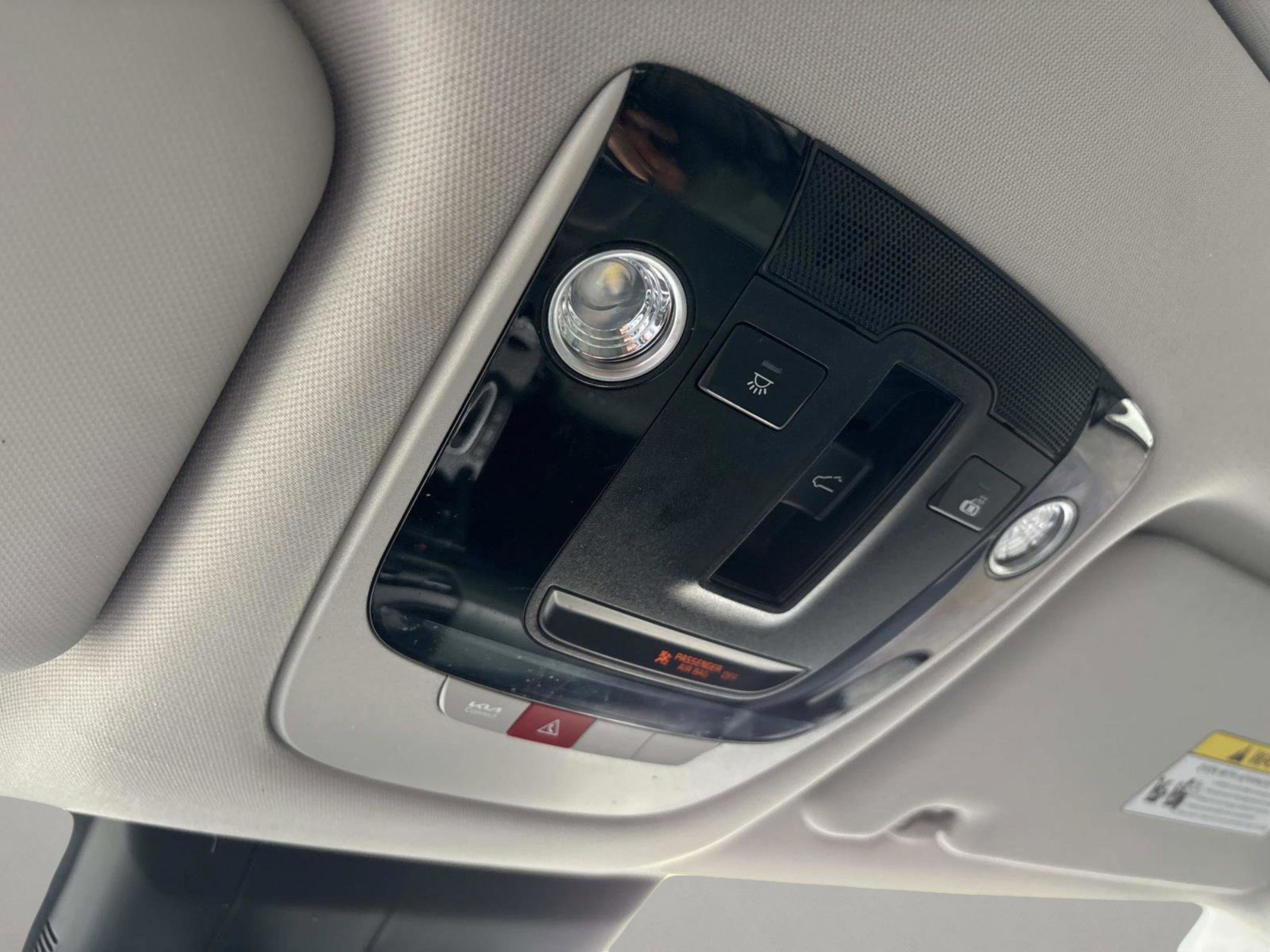 2024 Kia Seltos SX photo 30