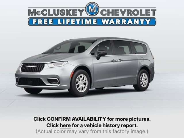 2024 Chrysler Pacifica Touring L's photo