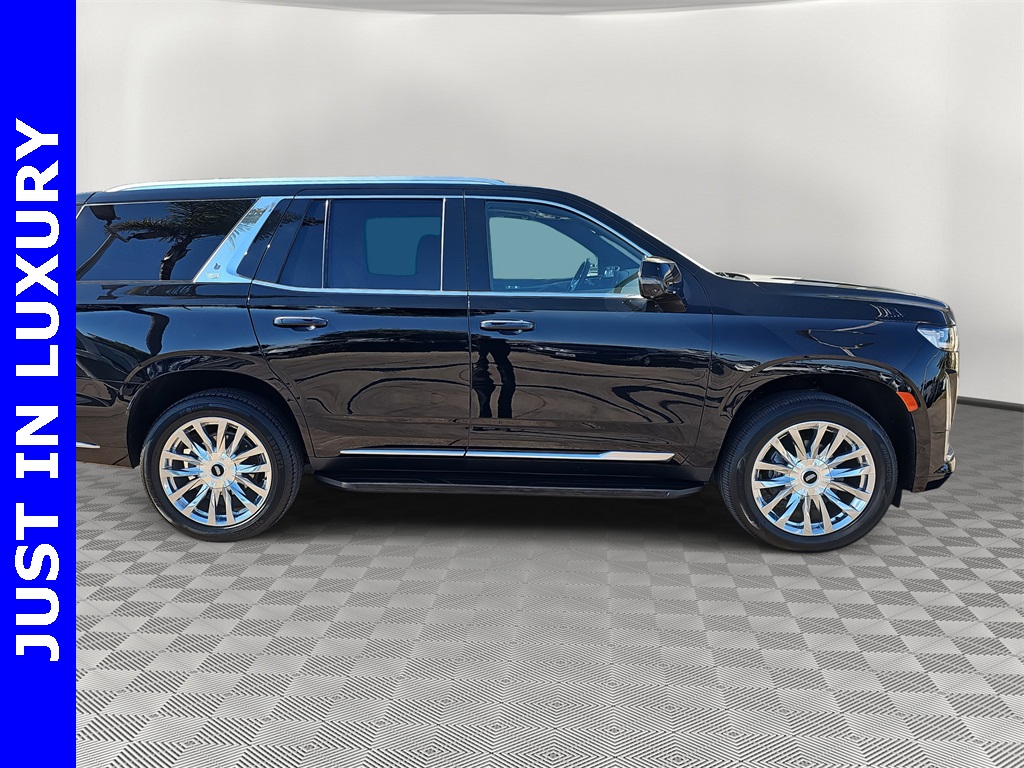 2023 Cadillac Escalade Premium Luxury photo 2