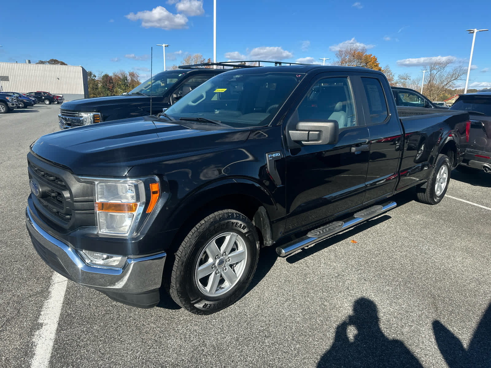 2022 Ford F-150 XL photo 2