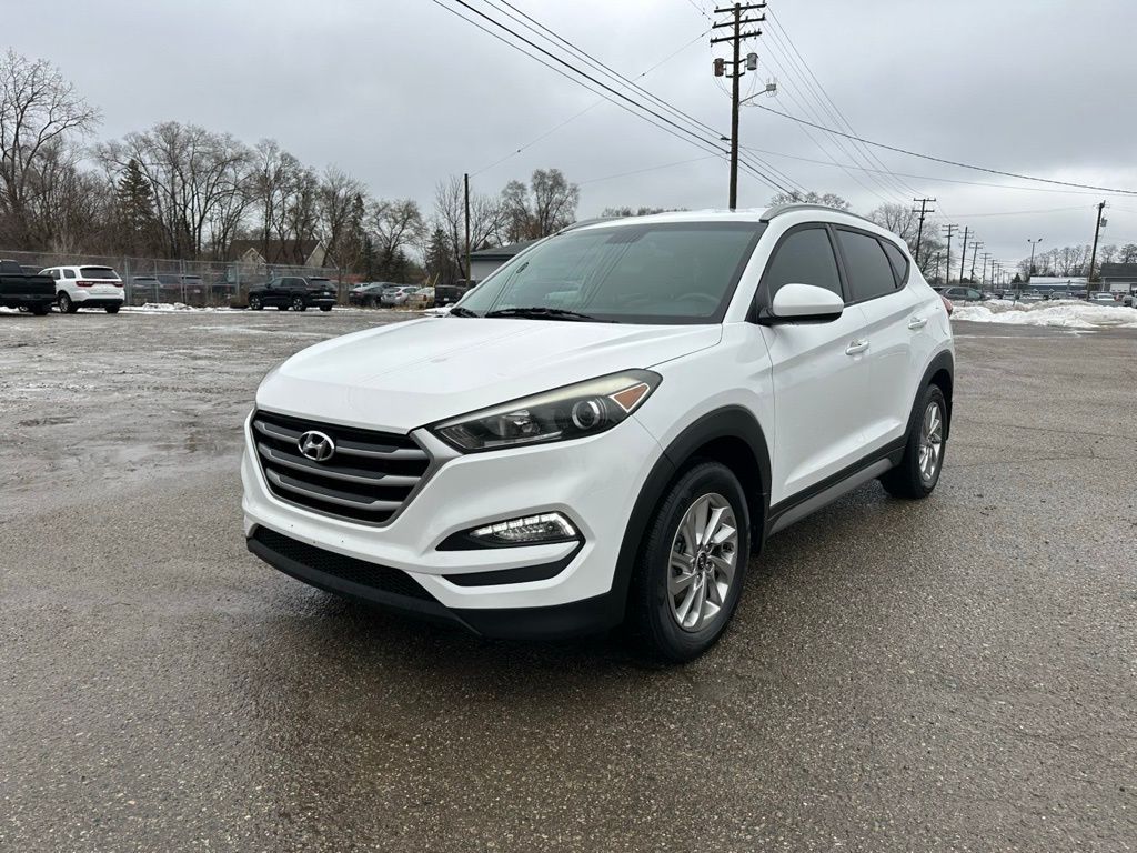 2017 Hyundai Tucson SE's photo