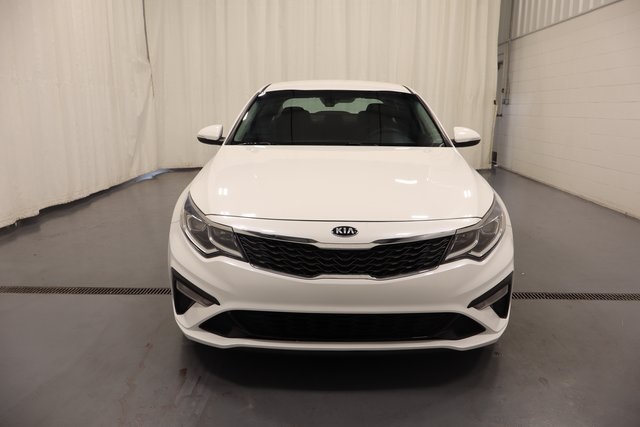 2020 Kia Optima LX photo 3