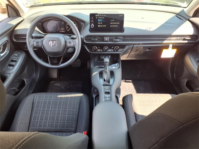 2026 Honda HR-V LX photo 4