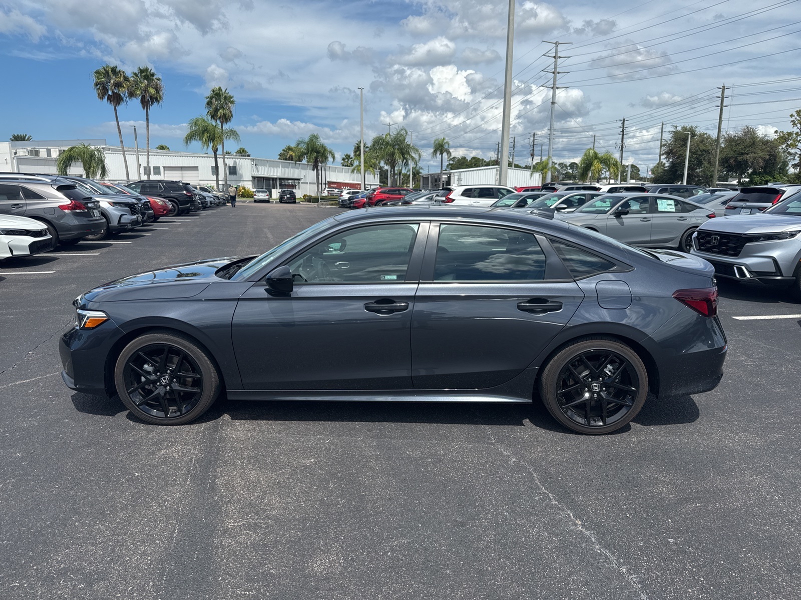 2025 Honda Civic Hybrid Sport photo 4