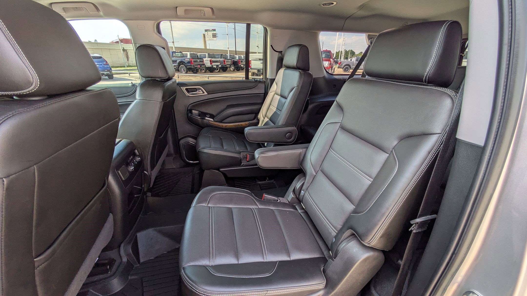 2020 Gmc Yukon XL Denali photo 24