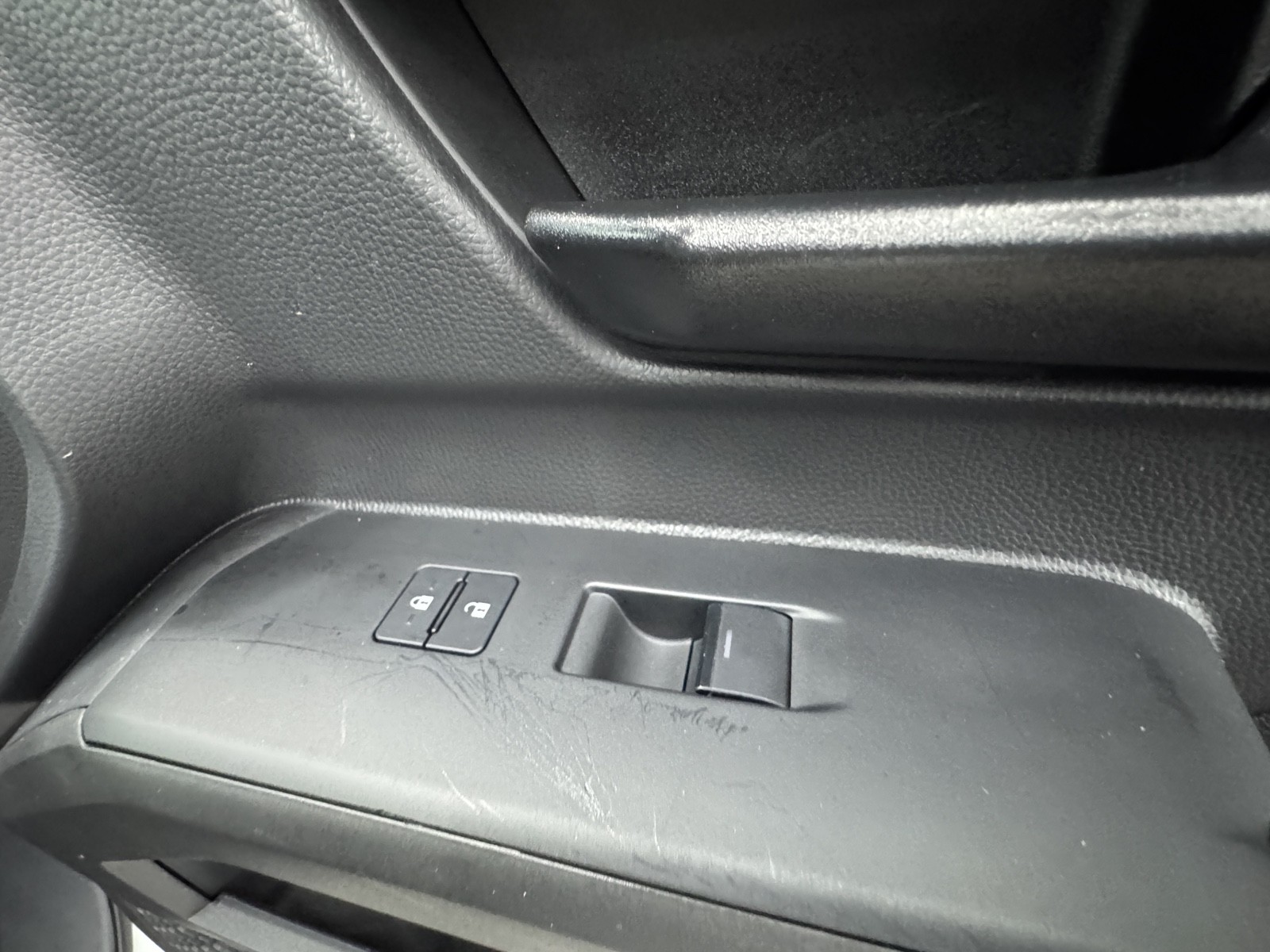 2024 Toyota Tacoma SR XtraCab photo 43