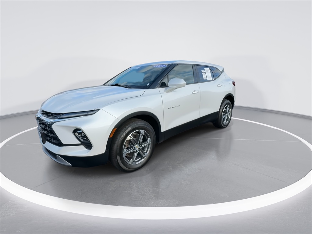 2023 Chevrolet Blazer 2LT photo 3