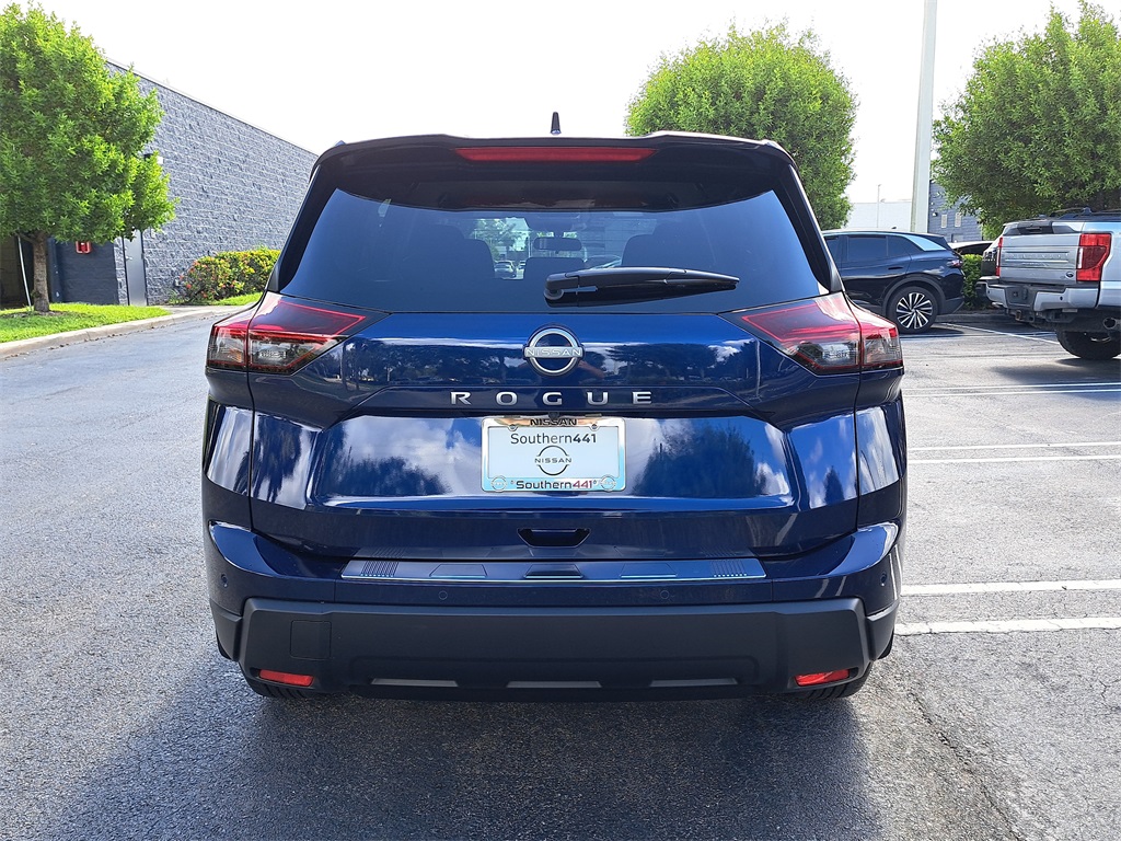 2026 Nissan Rogue SV photo 6