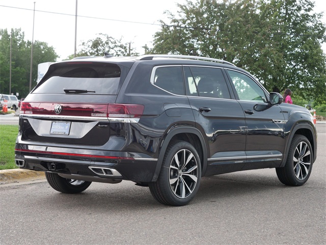2025 Volkswagen Atlas SEL Premium R-Line photo 2